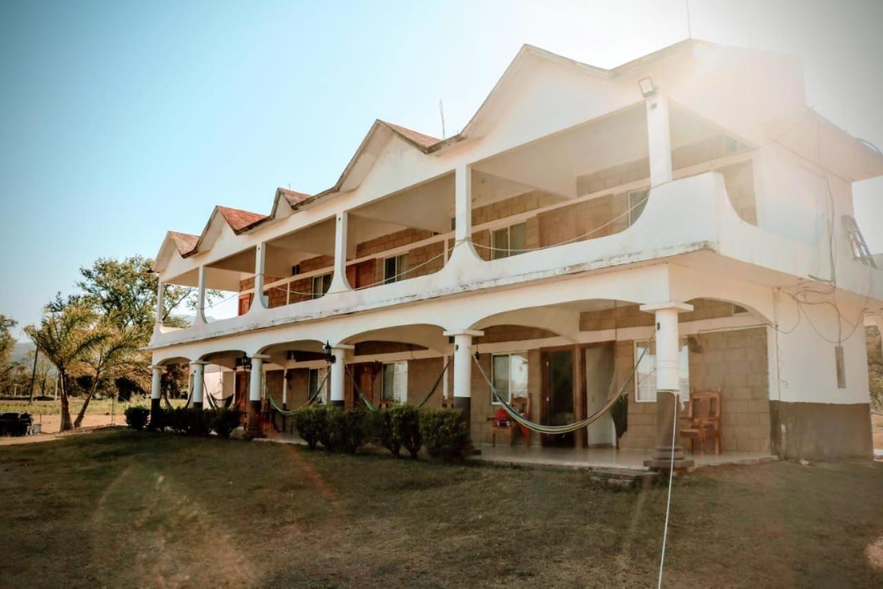 טמאסופו Hotel Y Restaurante El Texano מראה חיצוני תמונה